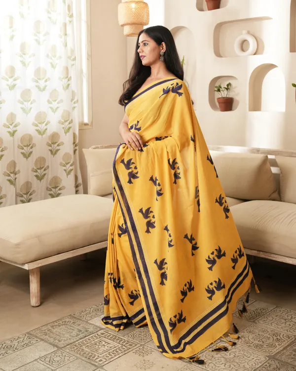 Yellow_Cotton_Lovebird_H_Block_Printed_Mul_Saree_With_Tassels_For_Women